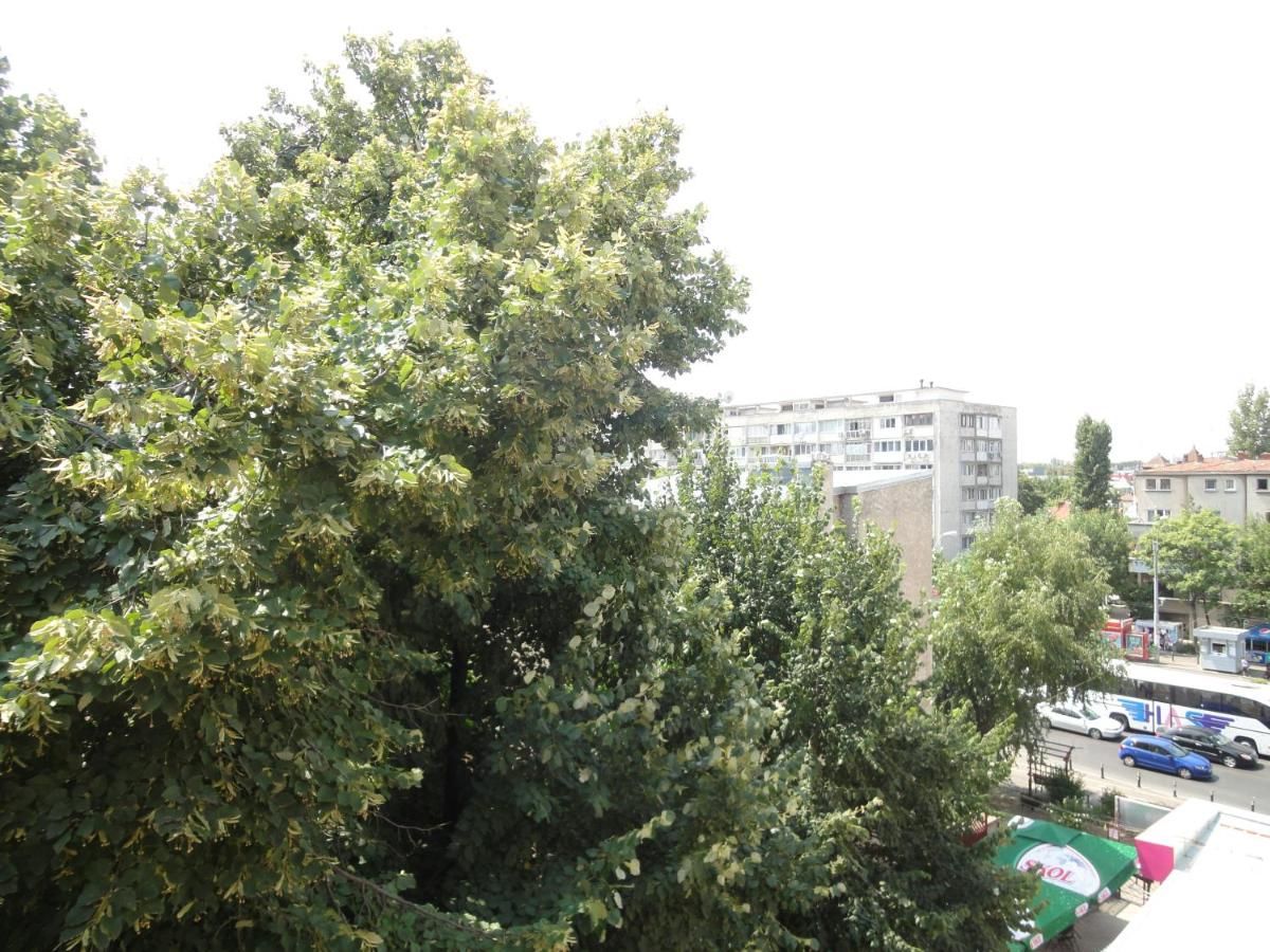 Отель Hotel Cantemir Бухарест-21