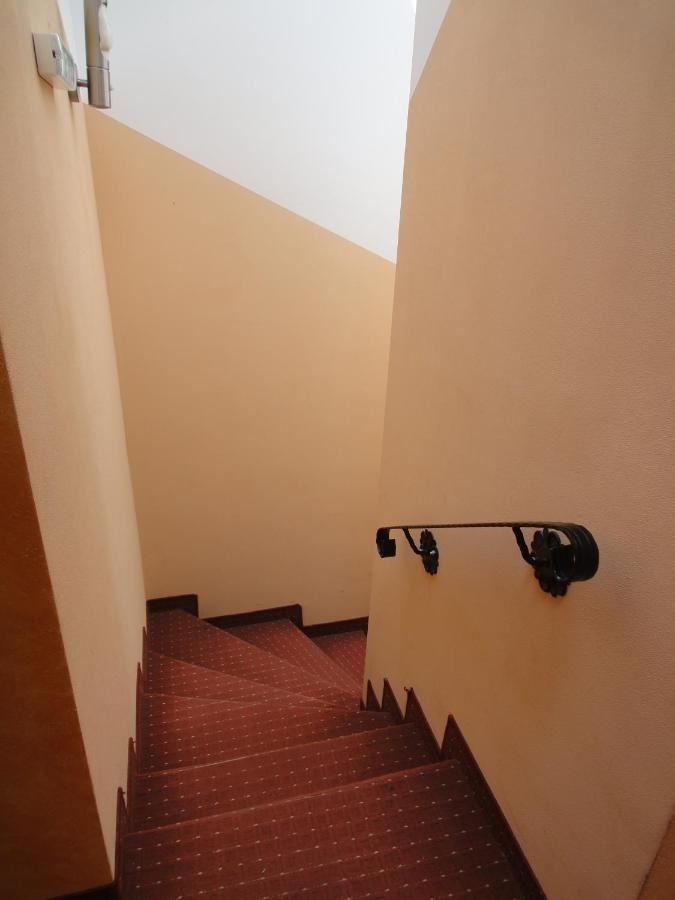 Отель Hotel Cantemir Бухарест-30